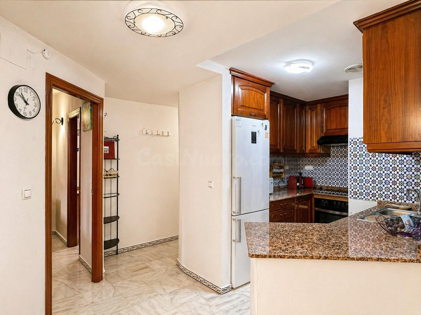 Apartamento exclusivo en Atalaya II a 100m de la playa de Los Locos - foto 5
