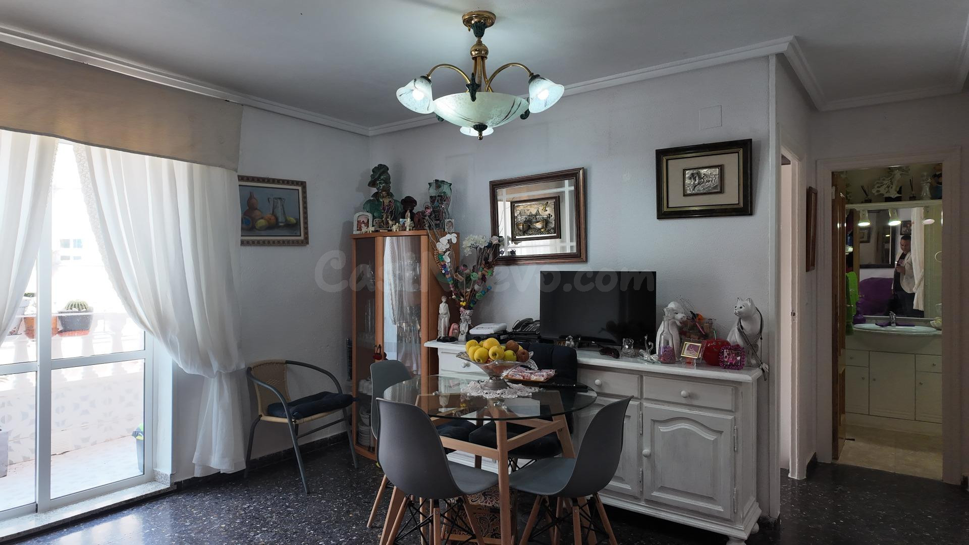 Acogedor Apartamento en segunda planta de Dos Dormitorios co - foto 4