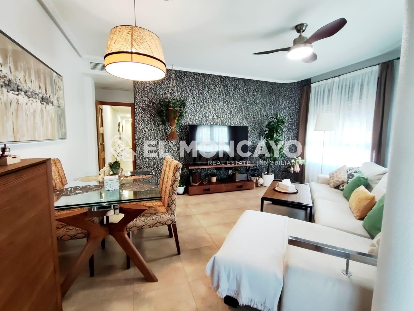 Exclusivo apartamento con solárium privado en el centro de A - foto 2