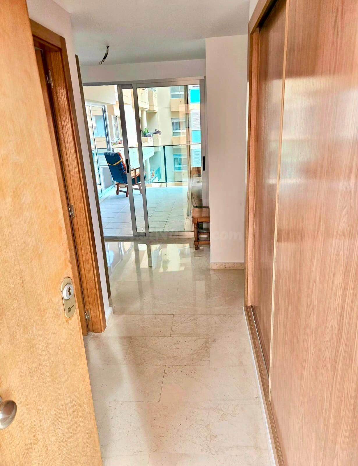 Piso en venta en Villajoyosa - foto 2