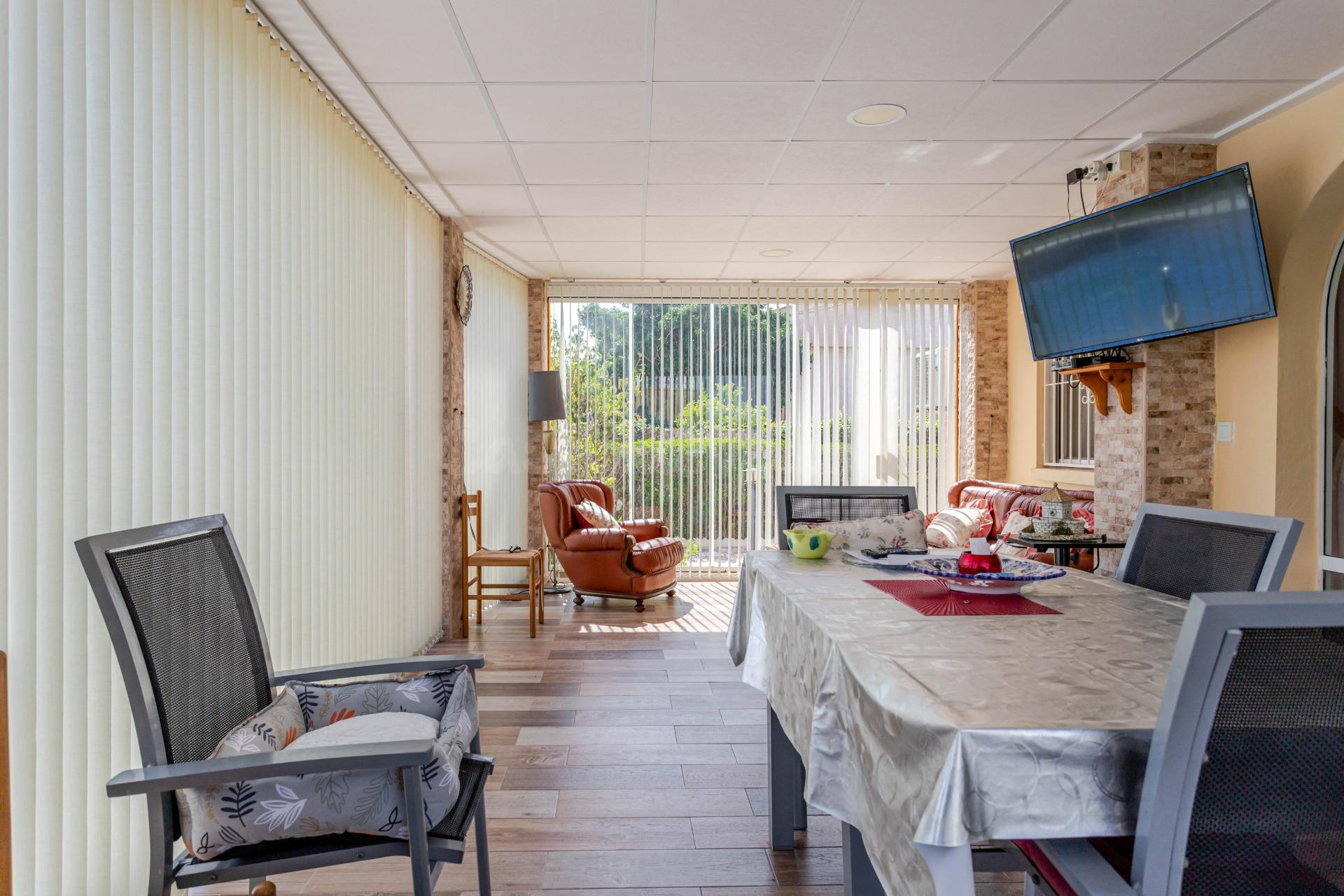 Exclusiva casa independiente con piscina privada sobre una p - foto 5