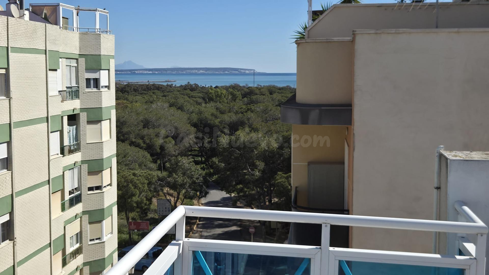 Exclusivo atico duplex con 4 dormitorios y vistas laterales  - foto 5