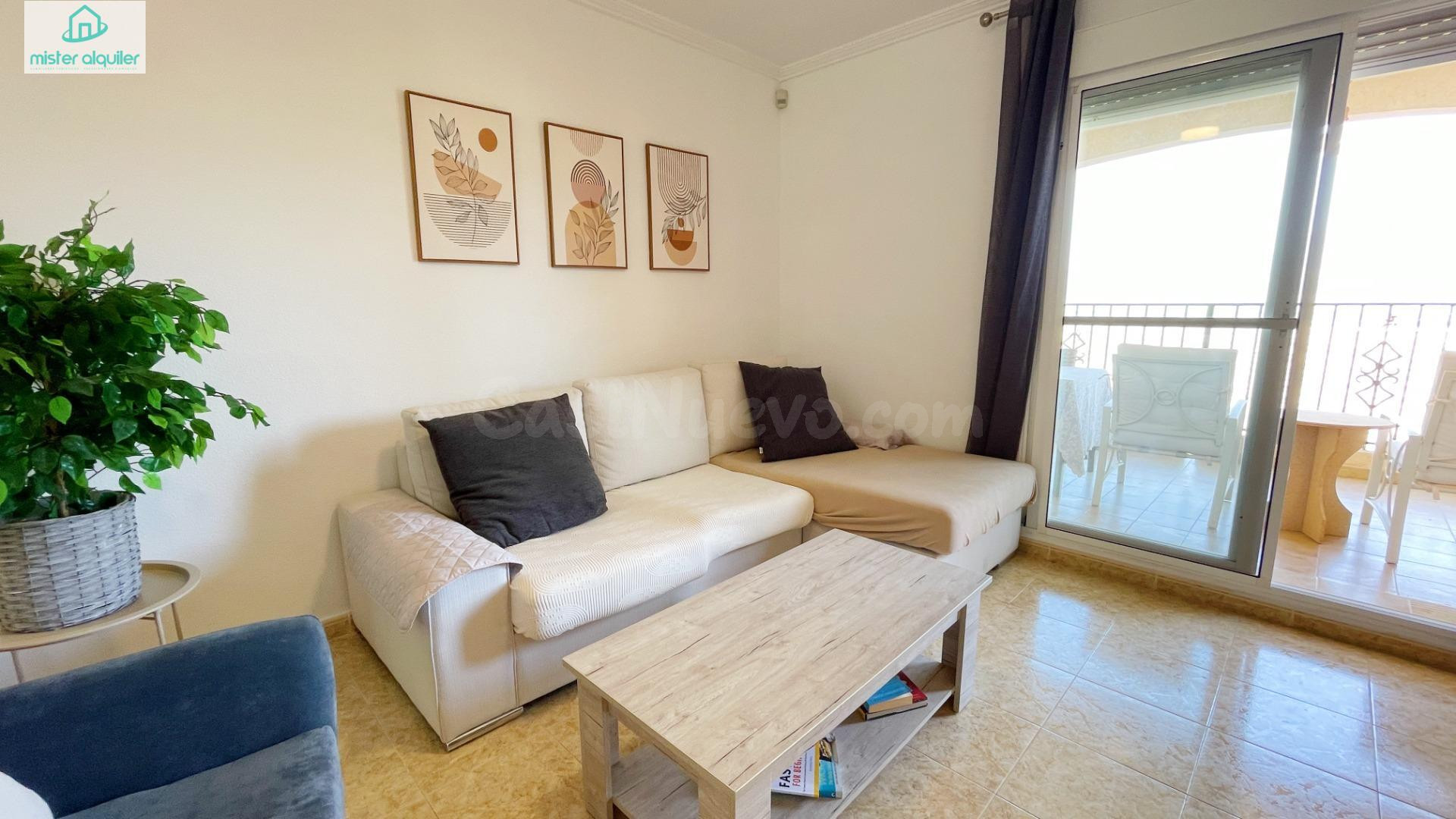BUNGALOW CON JARDÍN, VISTAS A LA MONTAÑA Y A SOLO 7 KM DE LA COSTA