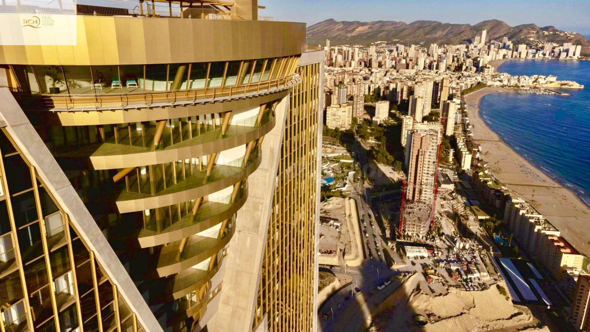 SE ALQUILA MODERNO APARTAMENTO EN BENIDORM INTEMPO - foto 2