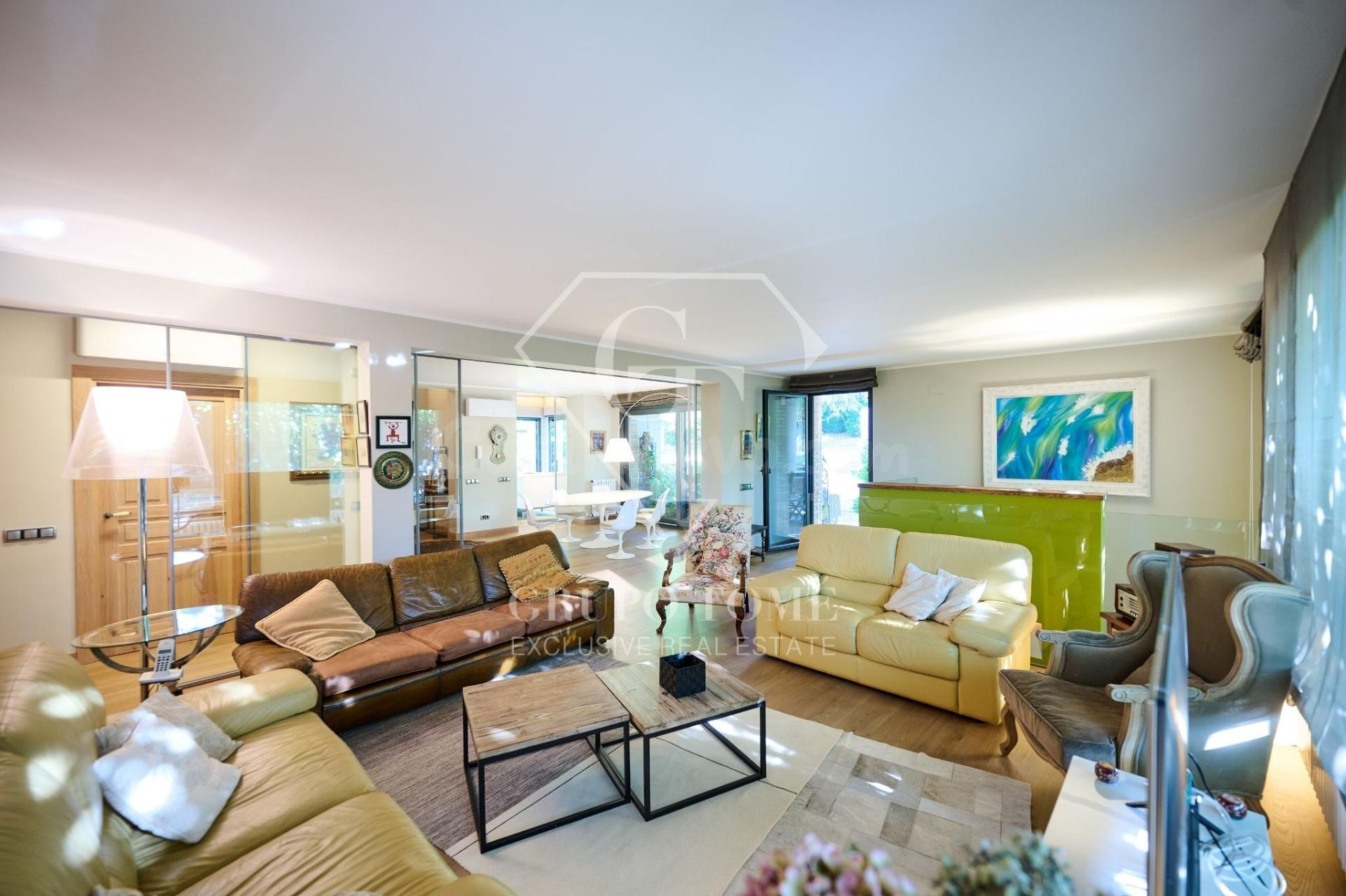 Espectacular villa en Iratxe con 2.150m2 de parcela y piscin - foto 5