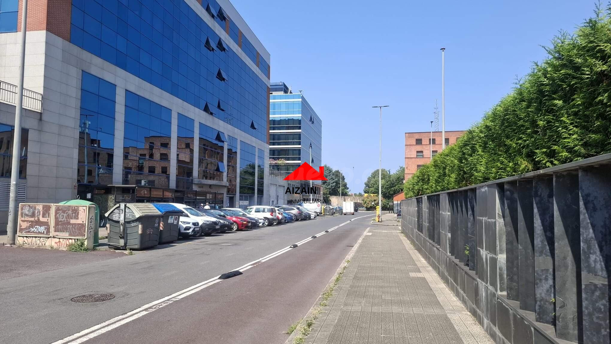 Oficina en Leioa para entrar en alquiler y venta con parcela