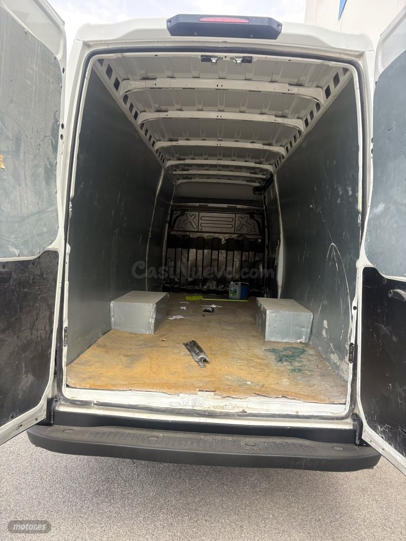 Furgoneta Iveco Daily en Otura - Excelente estado