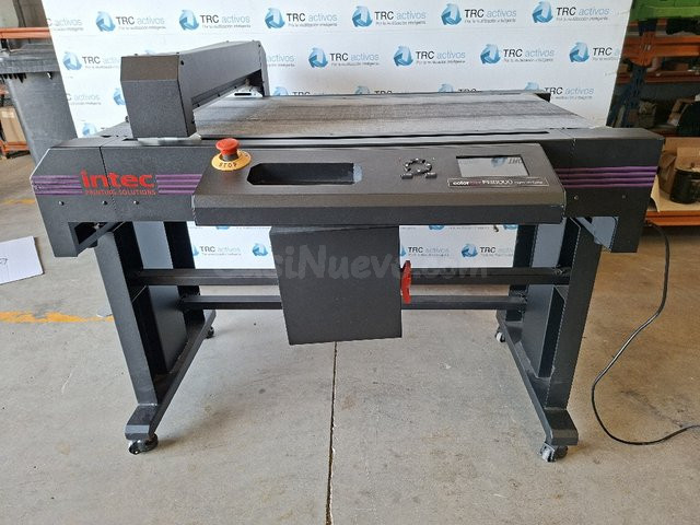 Mesa de corte y hendido Intec FB8000 Pro V.2