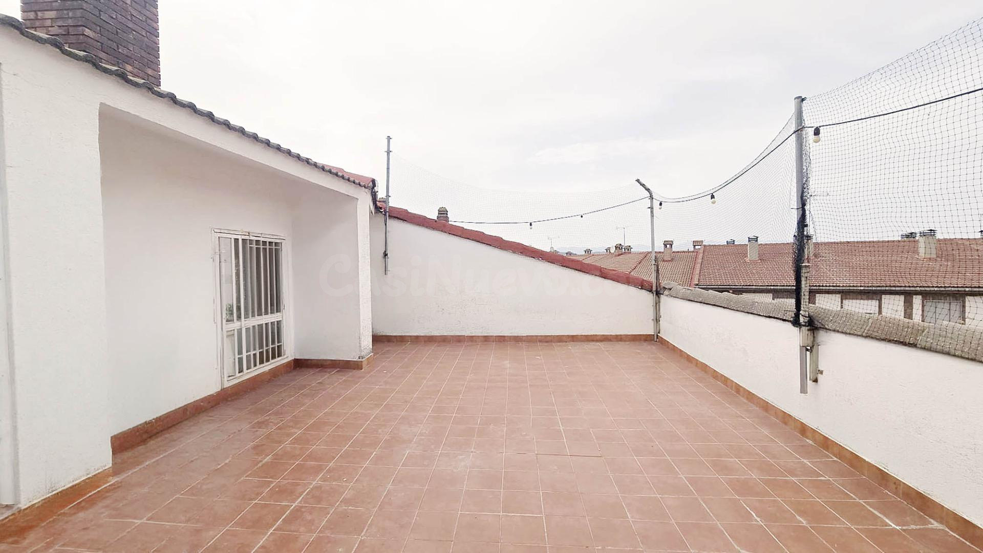 EN VENTA PISO A REFORMAR DE DOS habitaciones Y TERRAZA EN EL - foto 3
