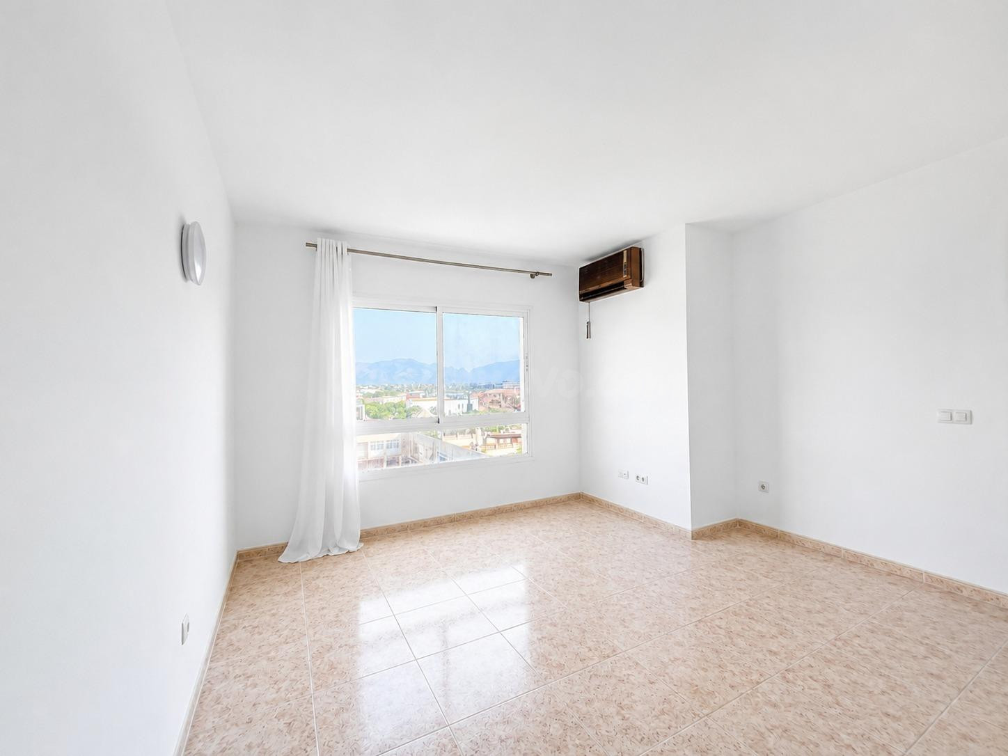 Ático con terraza y vistas despejadas en Son Busquets, Palma - foto 2
