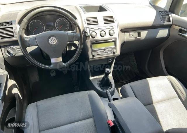 Volkswagen Touran 1.9 TDI en Mollet del Vallès - Excelente e - foto 3