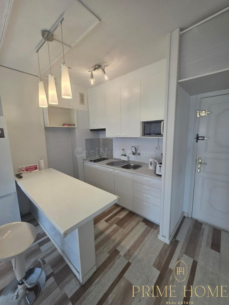 Apartamento en San Bartolomé de Tirajana (Playa del Inglés) - foto 5