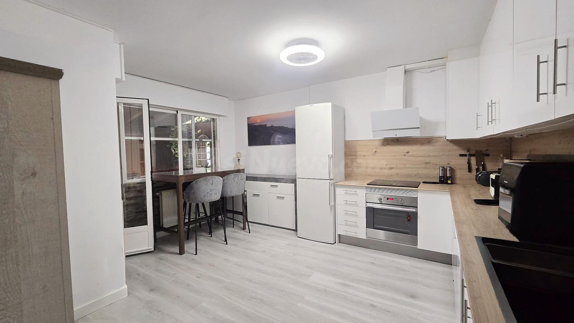 ¡EN VENTA CON ALTA RENTABILIDAD! CHALET ADOSADO EN VILLANUEV - foto 4