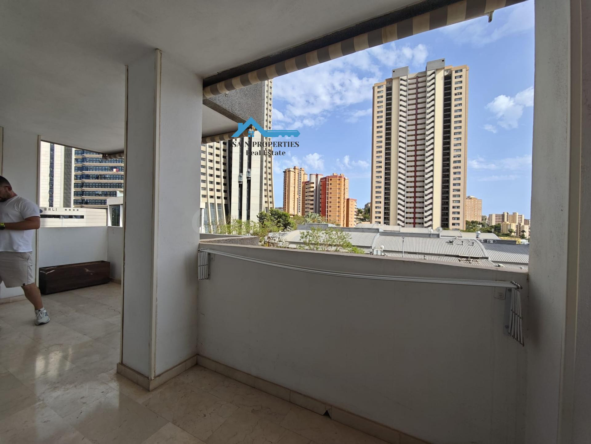 Espectacular y amplio piso en La Cala de Benidorm junto al H - foto 2