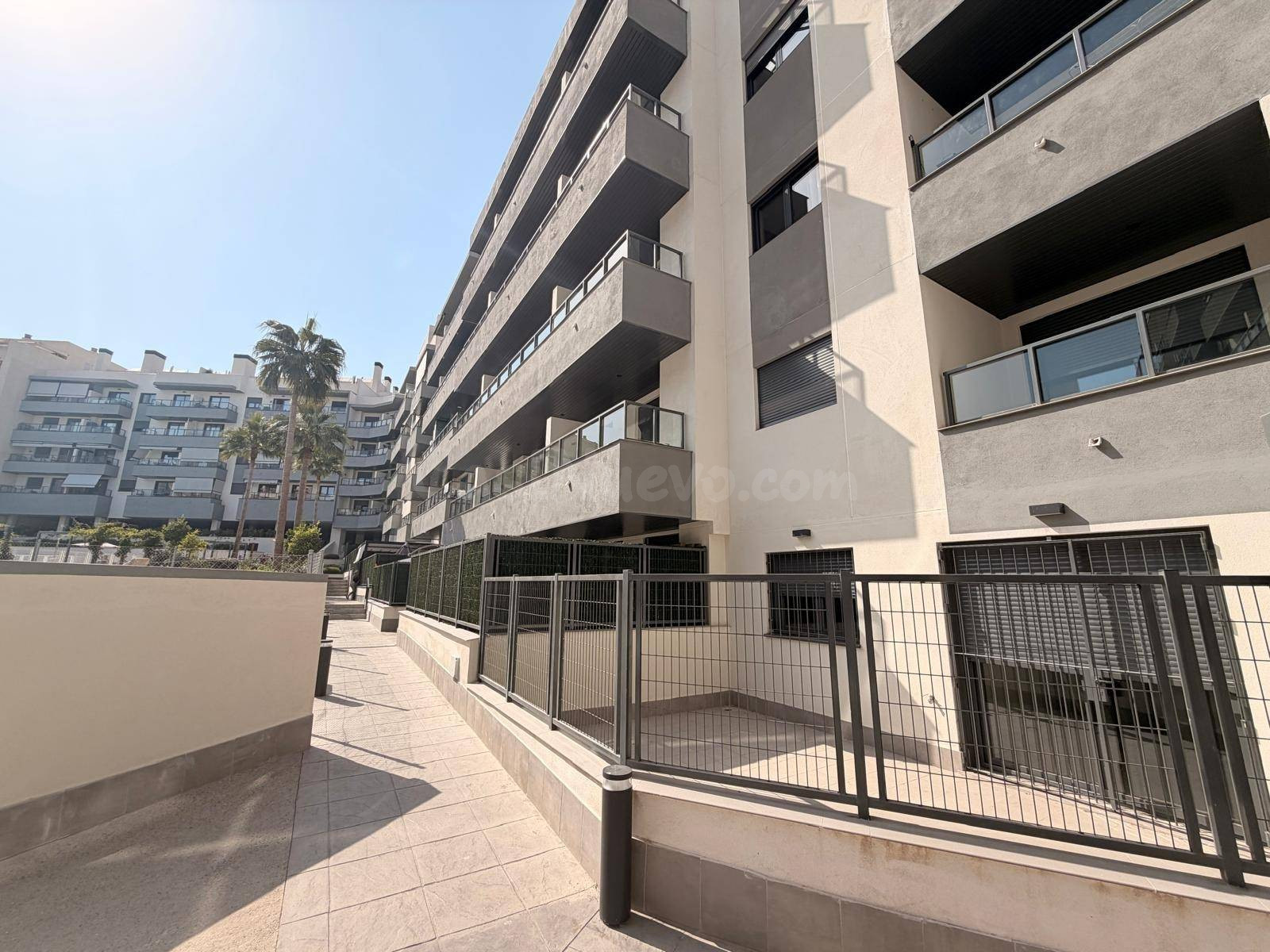 Alquiler de apartamento de 1 dormitorio en Las Lagunas de Mi - foto 5