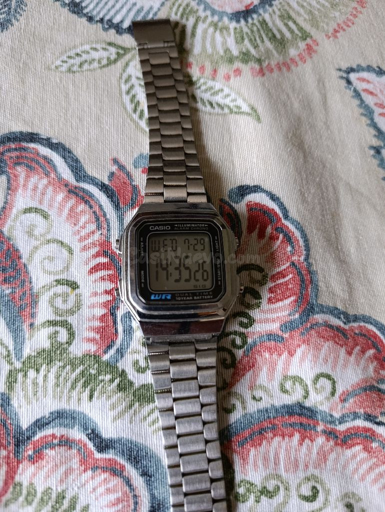 Reloj Digital Casio Illuminator Acero Inoxidable - foto 4