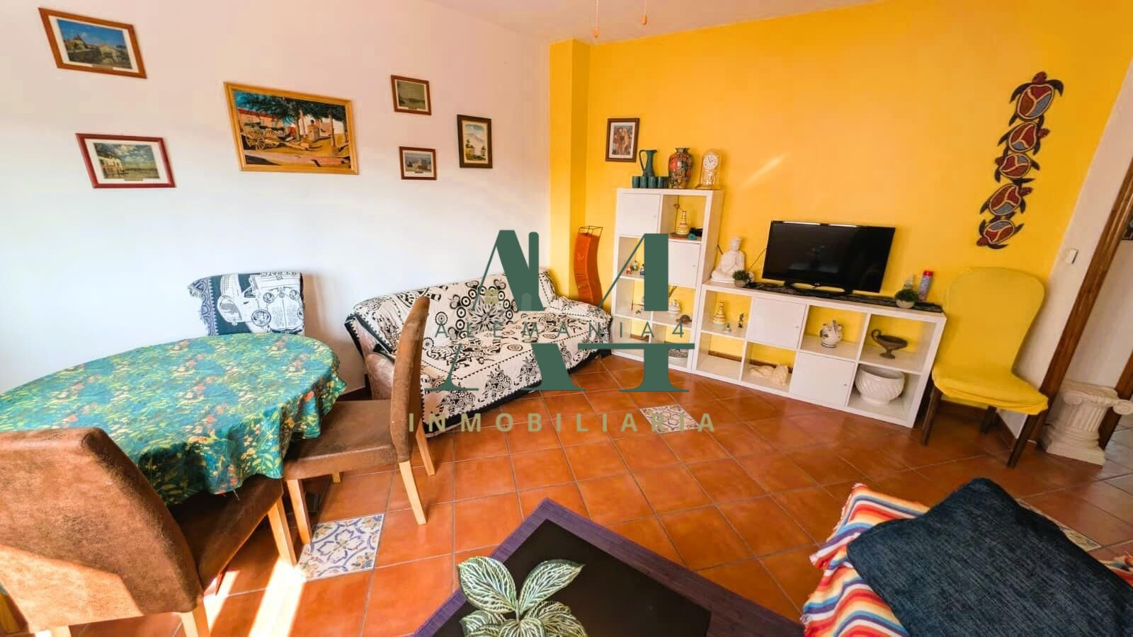 Acogedora Casa Reformada en Salvatierra de Santiago por solo - foto 5