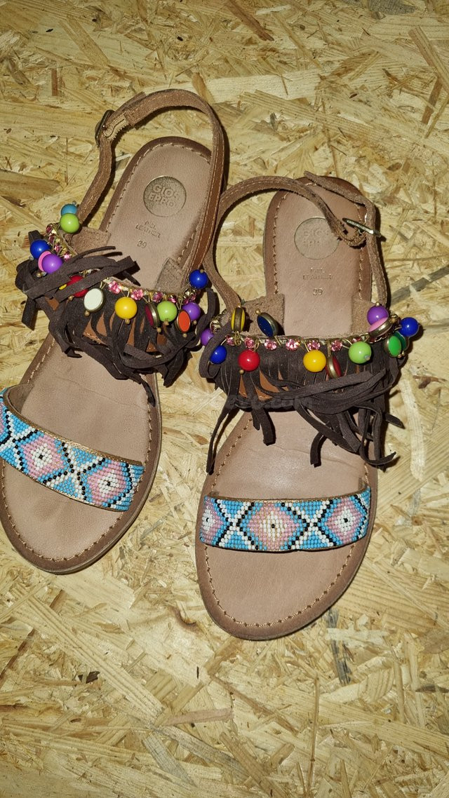 Sandalias mujer estilo boho con detalles originales en Gijón - foto 2