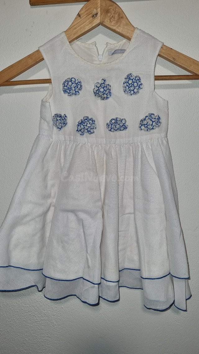 Vestido infantil floral azul para niñas en Gijón - foto 2
