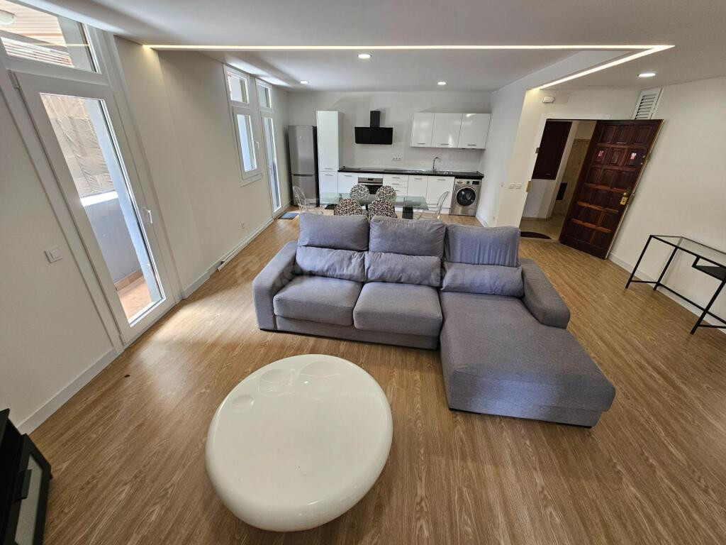 ESTUPENDO PISO EN ZONA CANTERAS - SANTA CATALINA, LAS PALMAS - foto 2