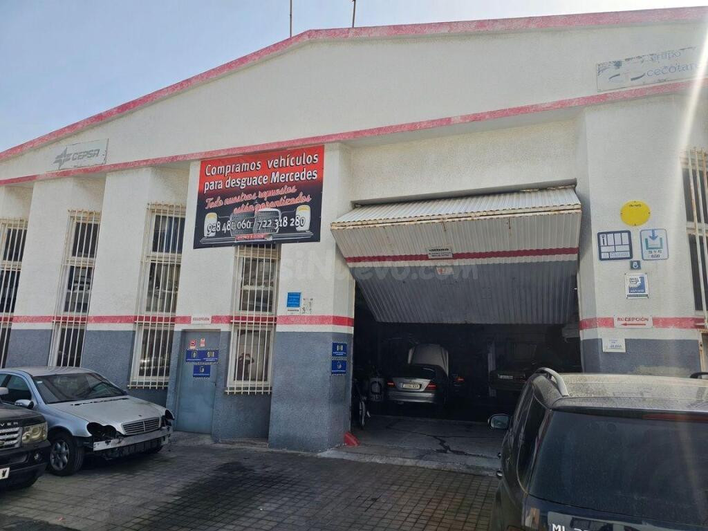 Nave industrial de 475 m2 en una excelente ubicación – Calle Agaete, Ctra. Lomo Blanco, Las Palmas de Gran Canaria