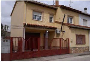 Casa en Villanueva De Alcardete - foto 3