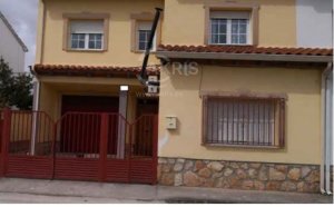 Casa en Villanueva De Alcardete - foto 4