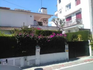 Chalet Independiente en Premiá de Mar - foto 3