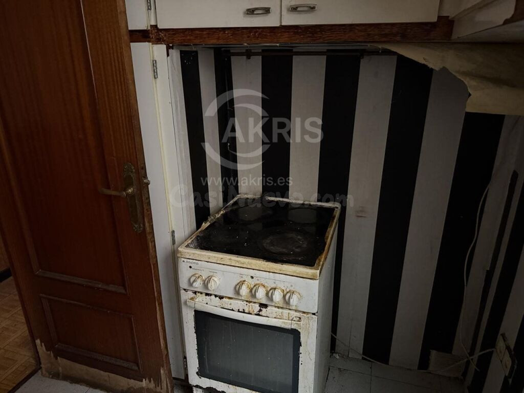 Chalet Independiente en Girona - foto 2