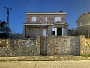 Casa en Méntrida - foto 2