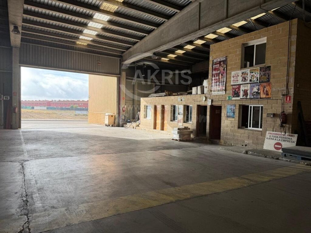 Nave Industrial en Torija - foto 3