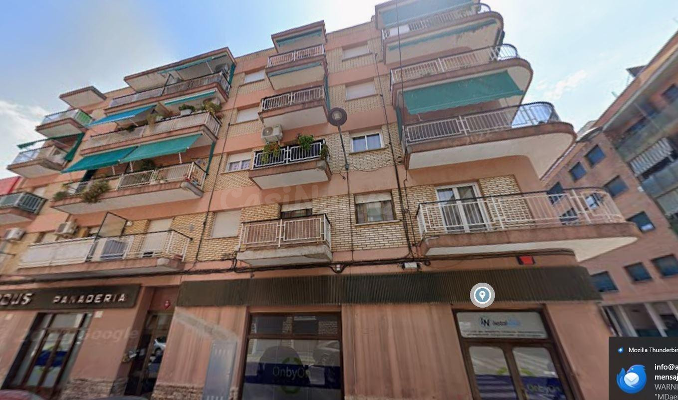 Se vende Piso OKUPA en Calle Costa Brava 8 - 4 B de Reus (Ta - foto 2