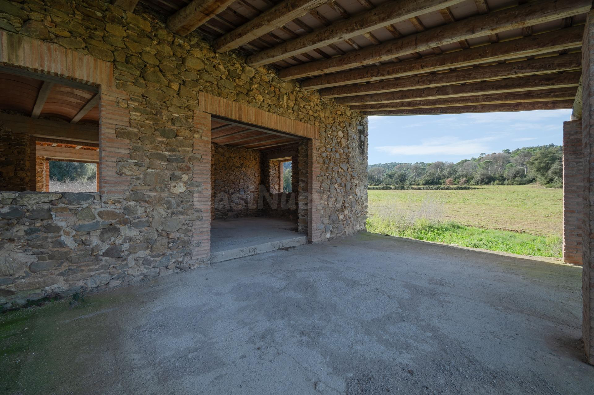 Masía en el Empordà: Un Proyecto Arquitectónico con Visión e - foto 5