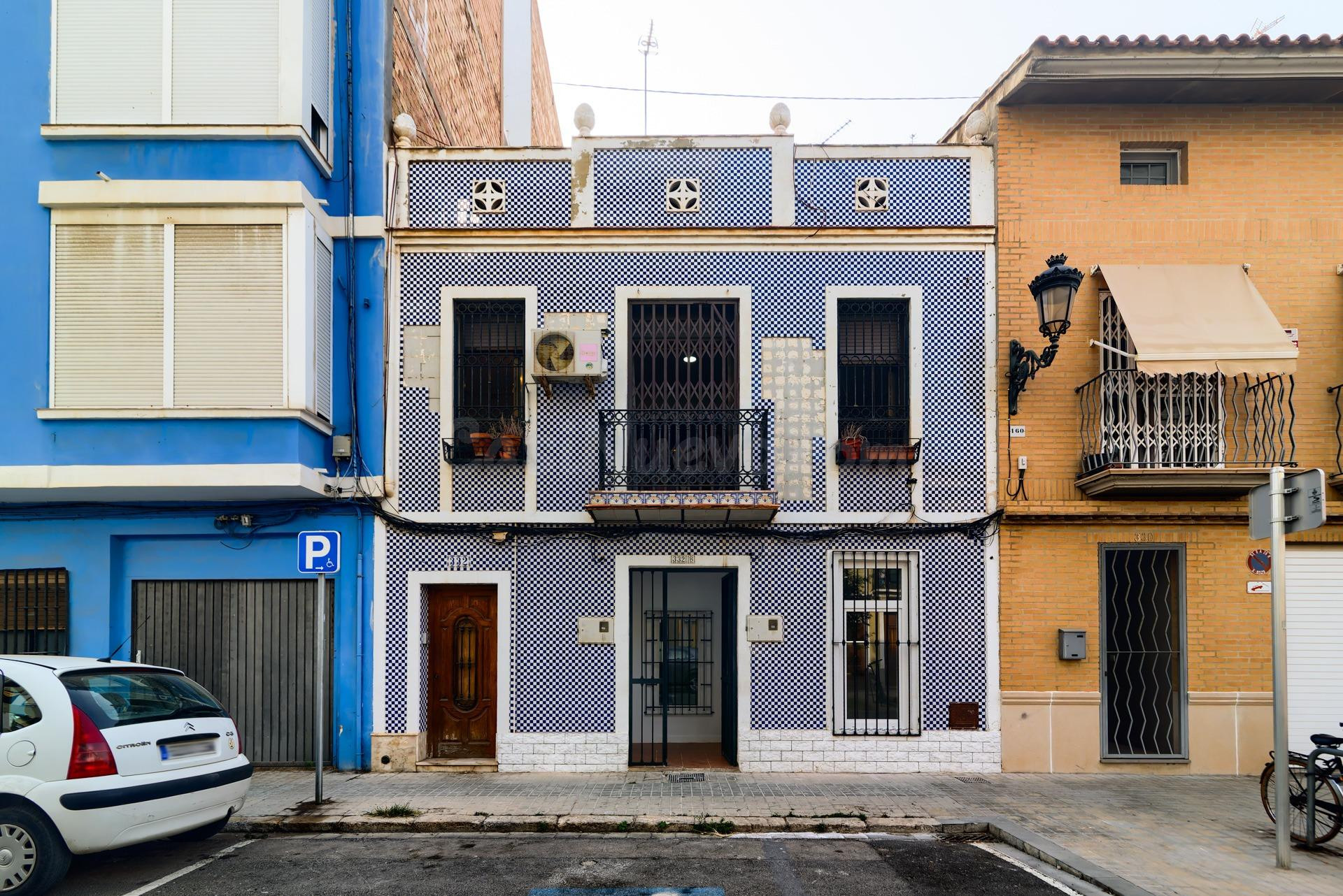 Tu nuevo hogar en El Cabanyal: reforma integral, patio y ubicación privilegiada
