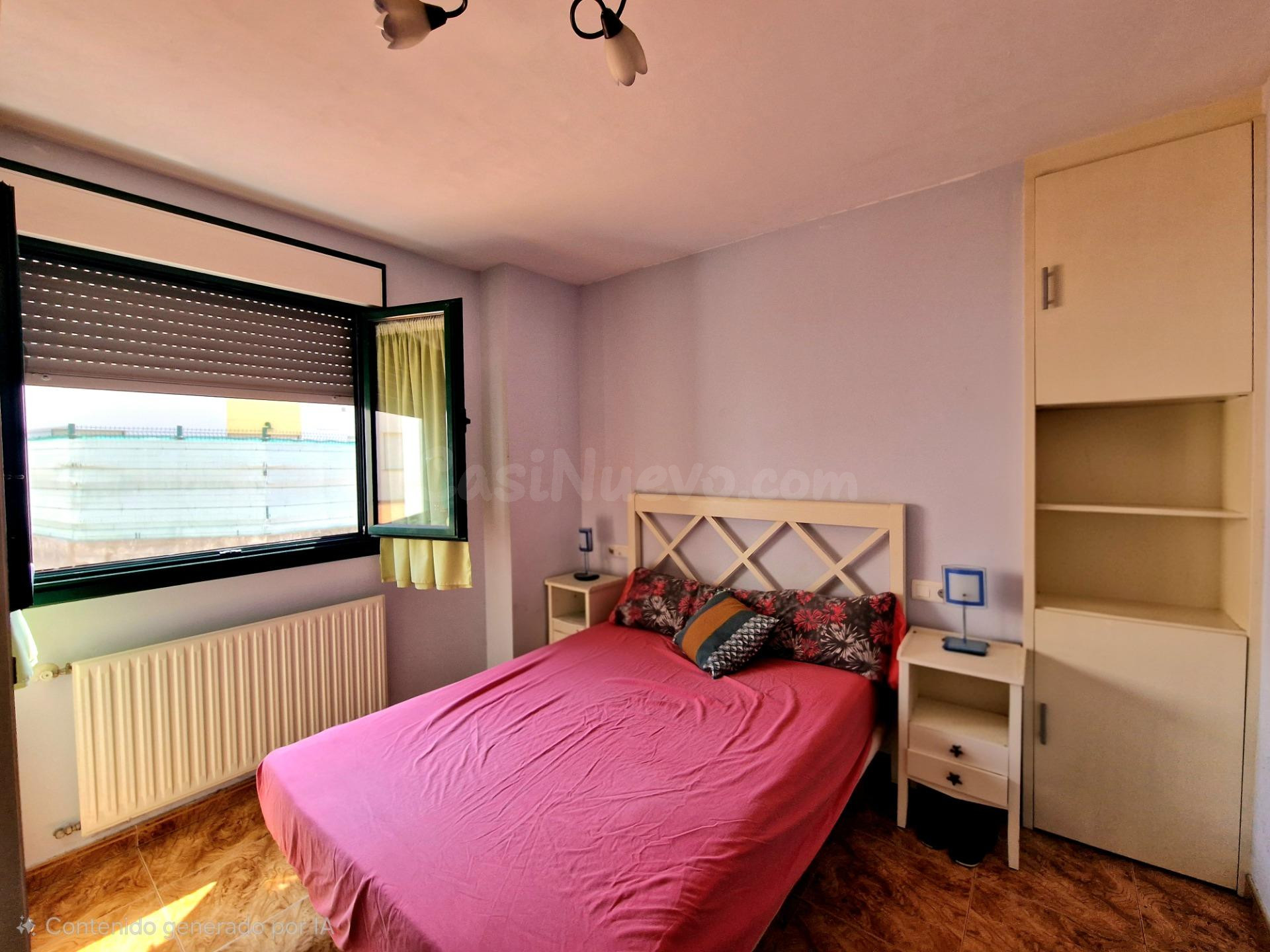 Ponemos en VENTA este Bajo con terraza y amplia cochera cerr - foto 3