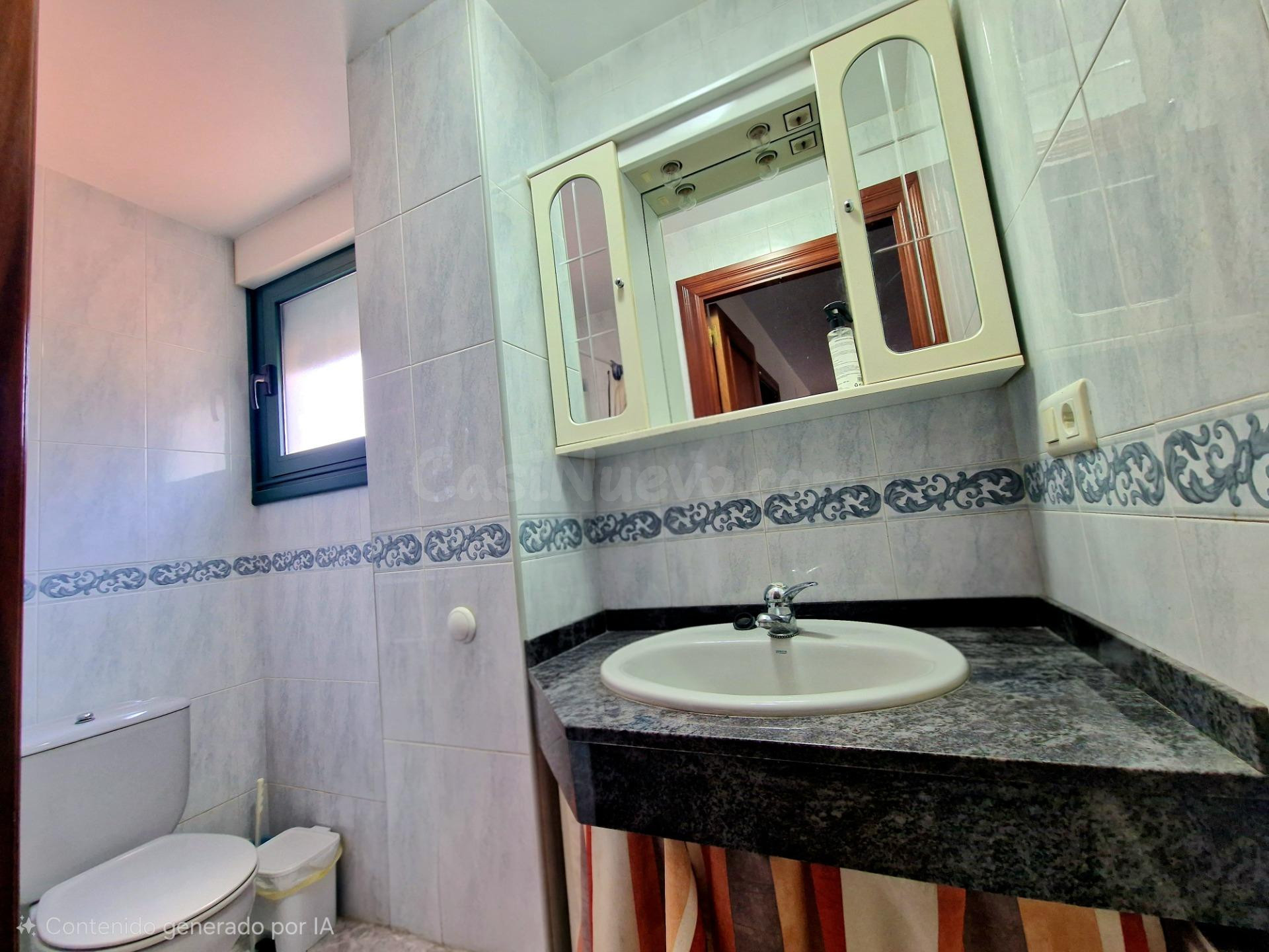 Ponemos en VENTA este Bajo con terraza y amplia cochera cerr - foto 5