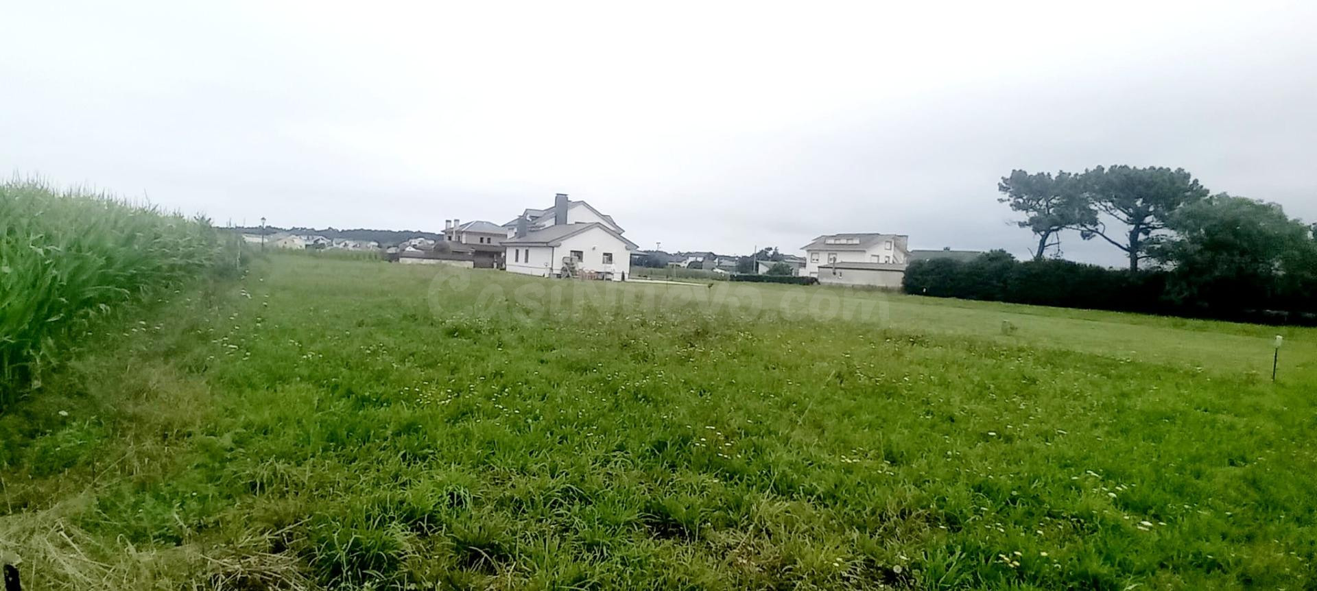 Parcela urbanizable de 1.400 m2 a 5 minutos andando del centro de Tapia de Casariego