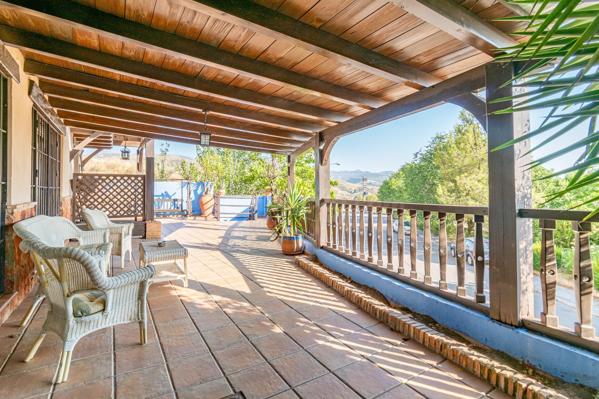 PRECIOSO CHALET EN CERRO DEL ORO-CENES DE LA VEGA - foto 4