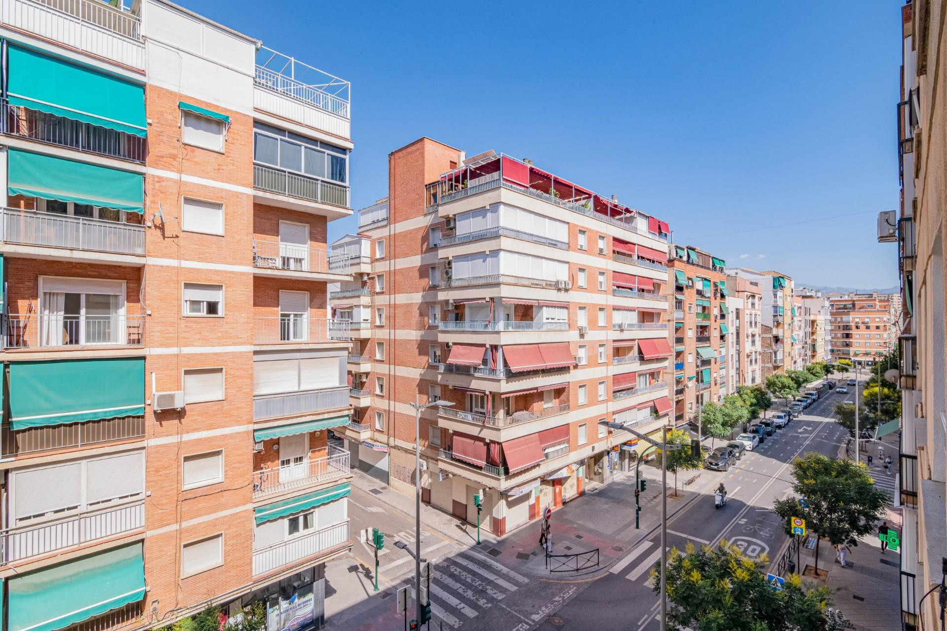 Piso en Calle Arabial - foto 3