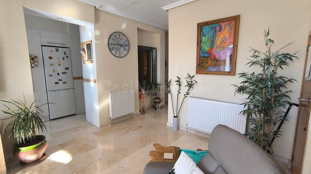 Venta de villa en Algorfa, de 122m2 con 3 dormitorios y 2 ba - foto 3