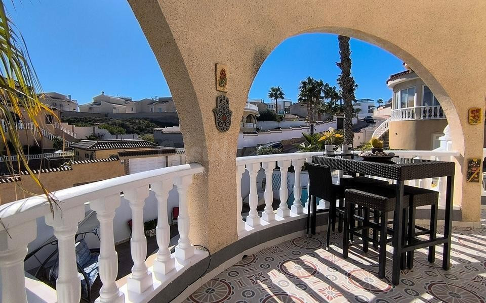Venta de villa en Ciudad quesada, de 182m2 con 4 dormitorios - foto 3