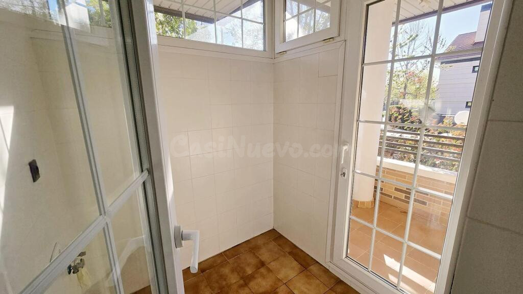 ¡INVERSIÓN SEGURA Y RENTABLE! VENTA DE CHALET PAREADO EN ESQ - foto 4
