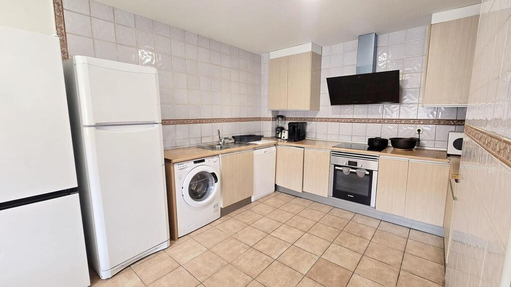 EN ALQUILER habitaciones CON TODOS LOS GASTOS INCLUIDOS EN V - foto 3