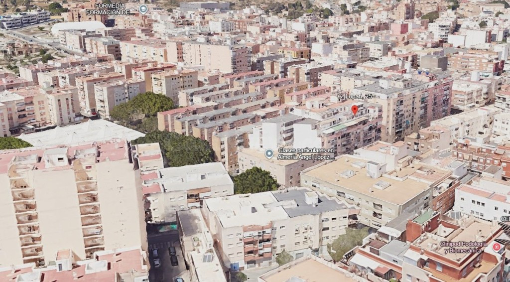 Piso en Venta en Almería Almería - foto 5