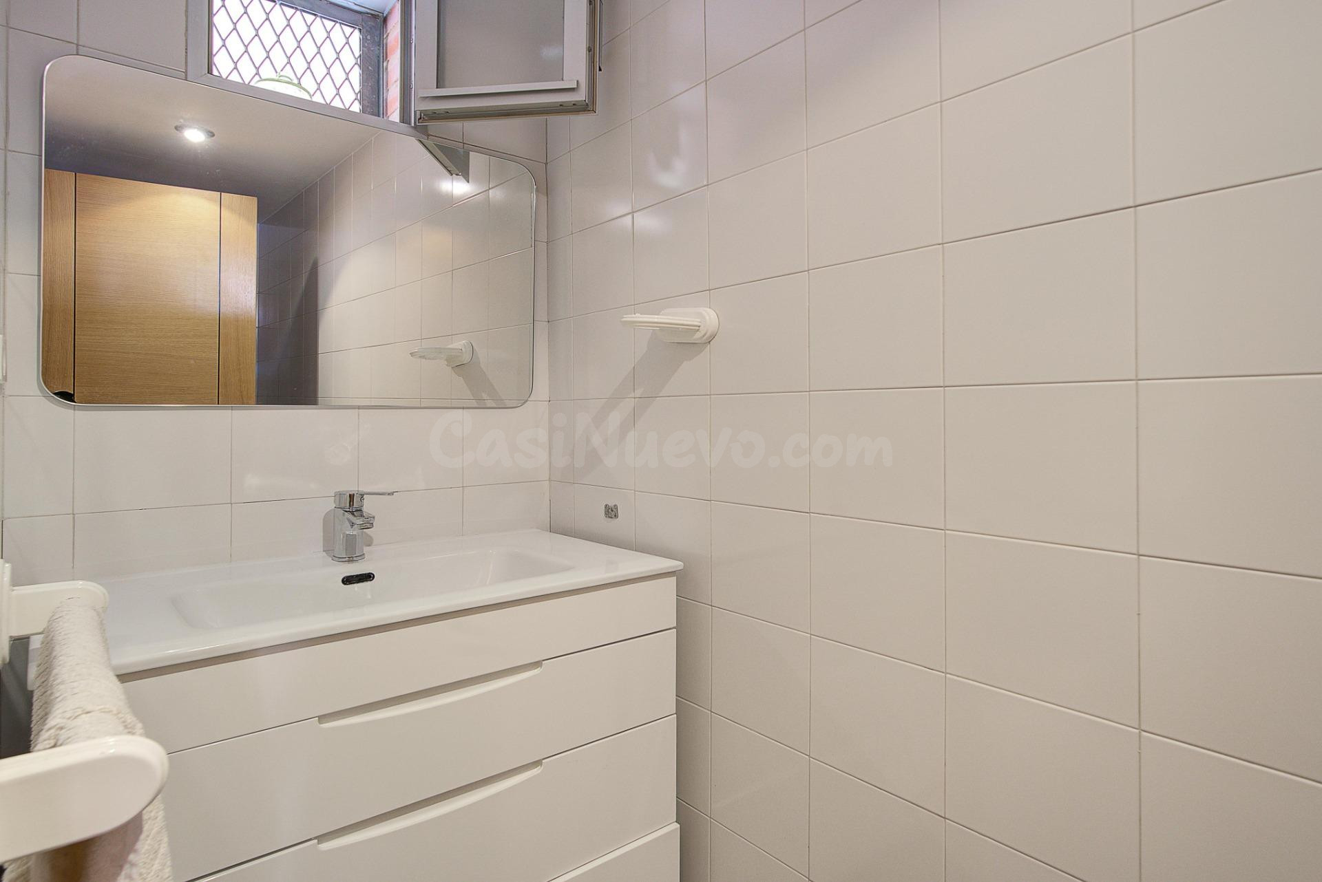 EN VENTA ATICO DÚPLEX CON GRAN TERRAZA JUNTO ESTACIÓN DE AUT - foto 5