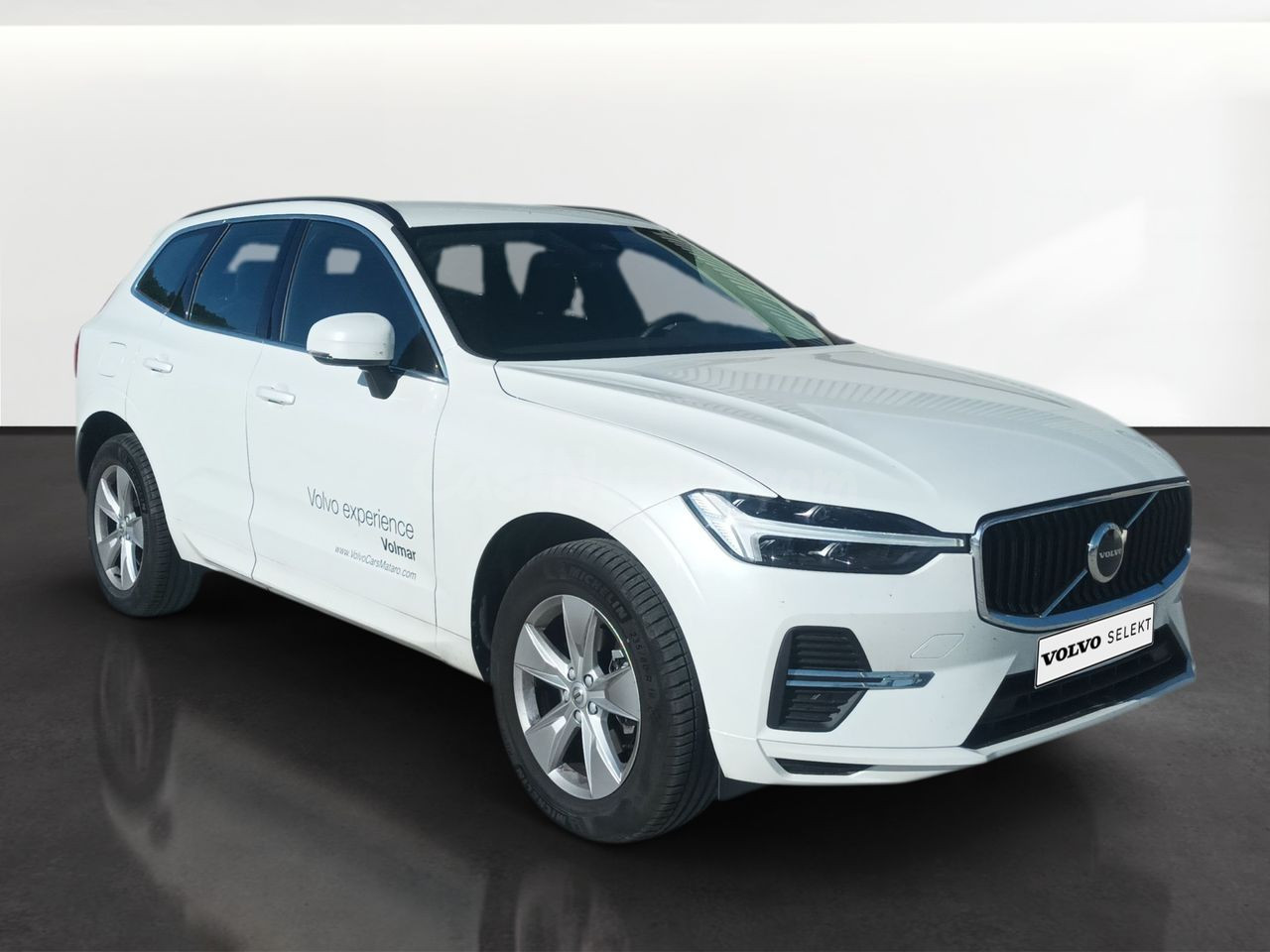 Volvo XC60 2.0 B5 P CORE AUTO 4WD 250 5P