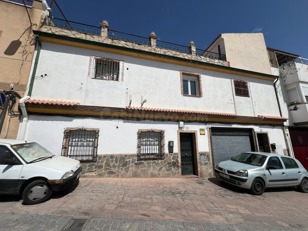 Casa-Chalet en Venta en Jaen Jaén - foto 3