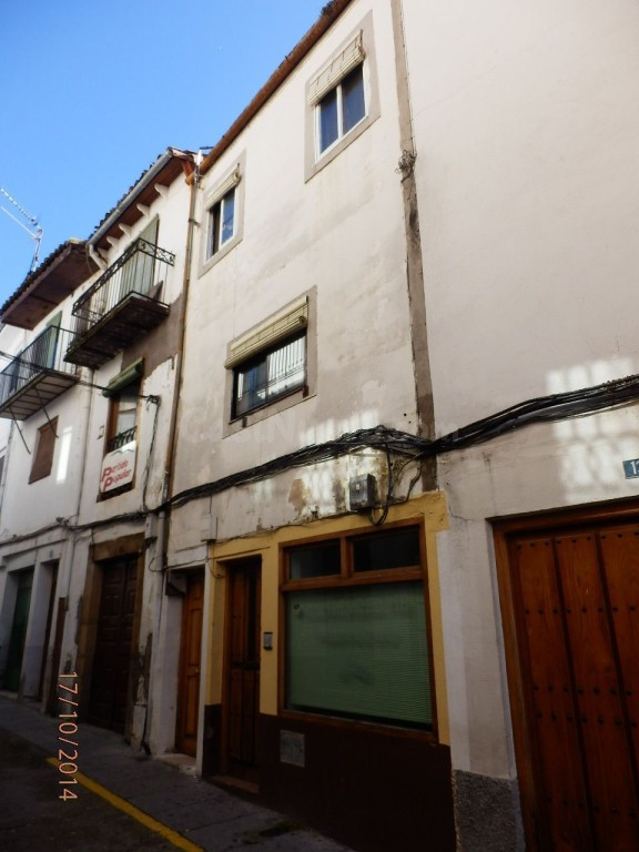 Adosada en Venta en Hervas Cáceres