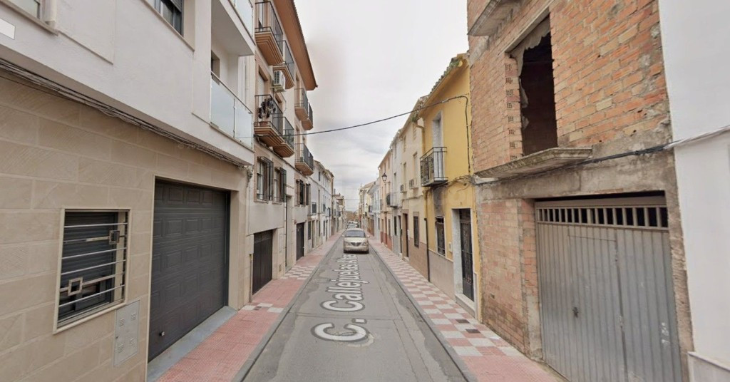 Piso en Venta en Mancha Real Jaén - foto 2