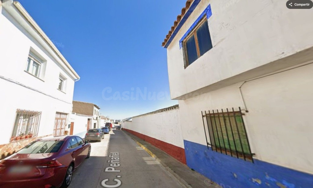 Casa-Chalet en Venta en Campo De Criptana Ciudad Real - foto 2